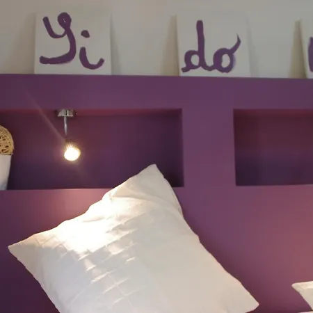 Couette-café Madeleine Et Cie Angers